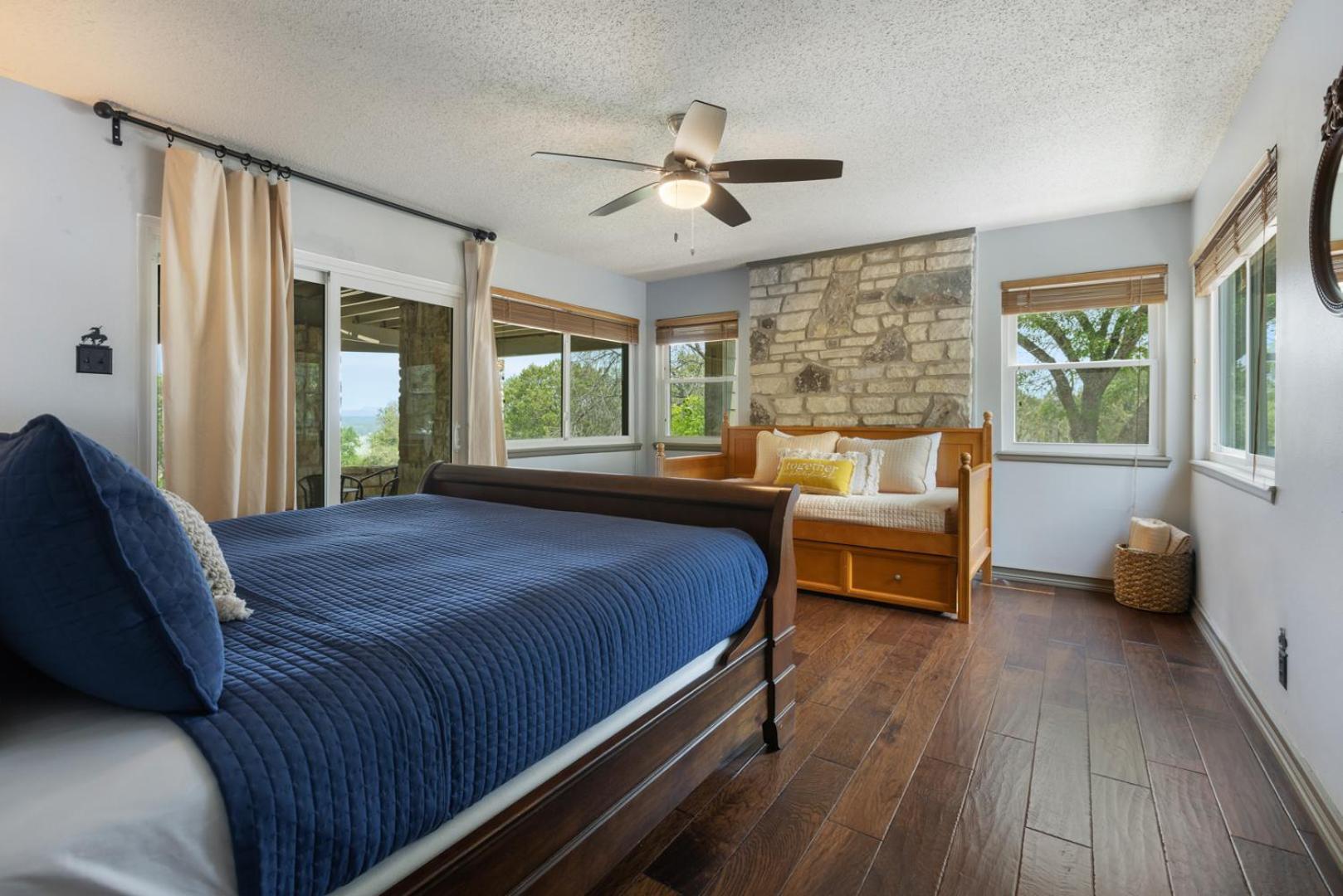 Wine Country Retreat - With A Lake View! Spicewood Exterior photo